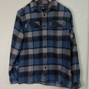 Patagonia Organic Fjord Flannel Shirt | Blue Gray Plaid | Midweight Hiking